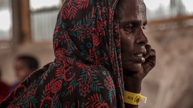 Hungry and desperate, thousands of Somalis trek to Ethiopia