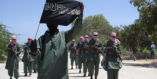 Militants of al-Shabaab train with weapons on a street in the outskirts of Mogadishu. Photo/REUTERS