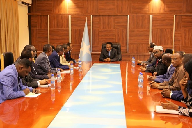 Wararka Maanta Isniin Oct Madaxweyne Farmaajo Oo Saxiixay Sharciga Maamulka Dakhliga