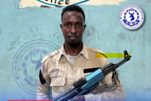 Askari ka tirsan ciidanka dowladda oo qof shacab ah ku dilay magaalada Muqdisho